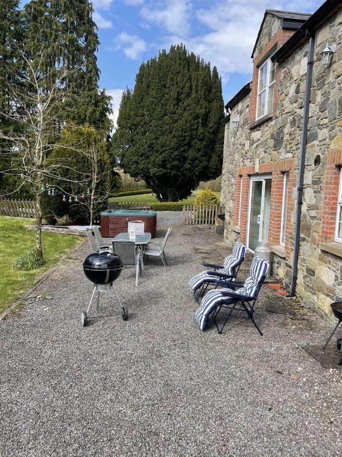 Bed & Breakfast Lacken Millhouse And Gardens *